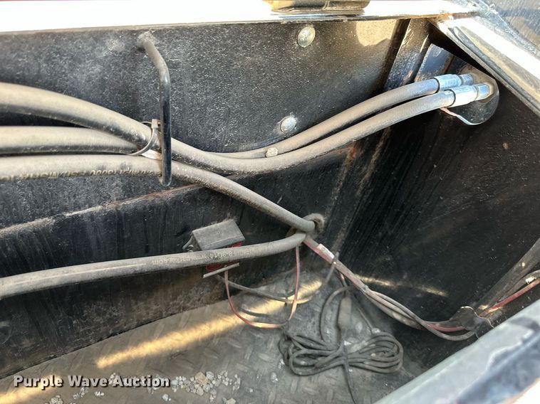 image for item EN0045 2015 Load Trail 36 Flatbed hydraulic tail equipment trailer