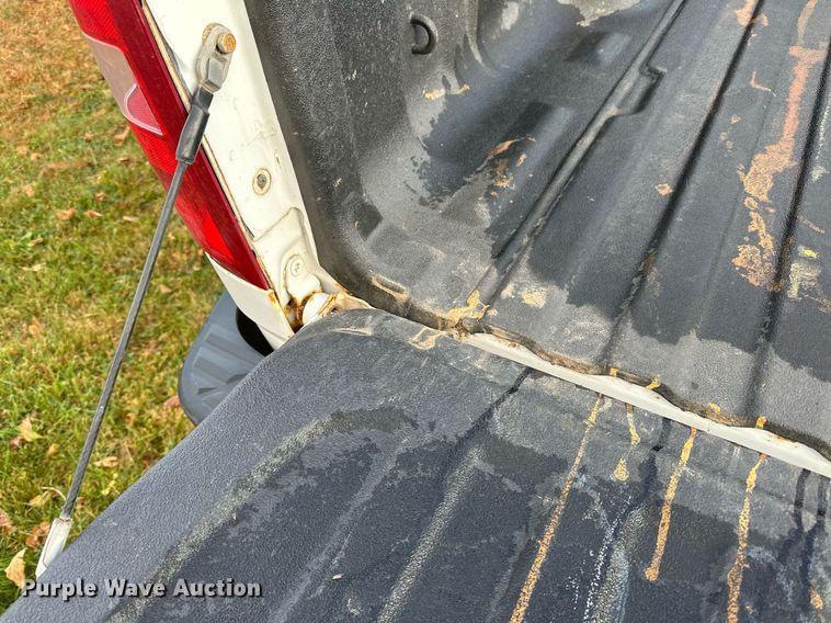 image for item EN2500 2013 Chevrolet  Silverado 1500 pickup truck