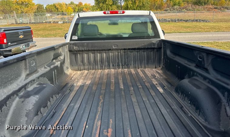 image for item EN2500 2013 Chevrolet  Silverado 1500 pickup truck