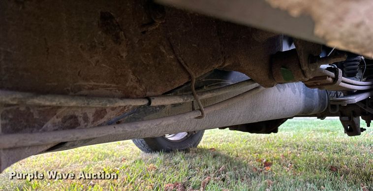 image for item EN2500 2013 Chevrolet  Silverado 1500 pickup truck