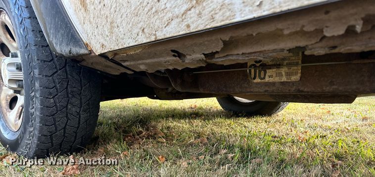 image for item EN2500 2013 Chevrolet  Silverado 1500 pickup truck