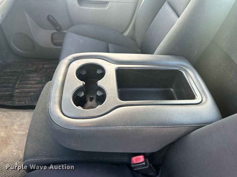 image for item EN2500 2013 Chevrolet  Silverado 1500 pickup truck