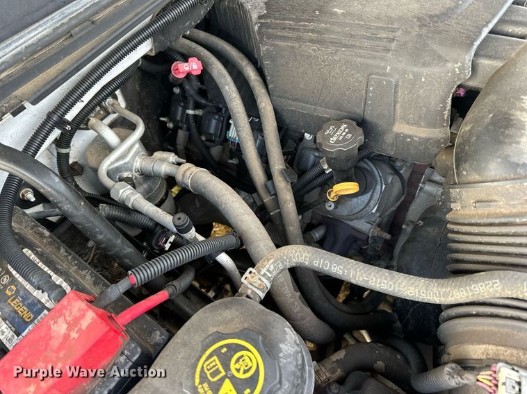 image for item EN2500 2013 Chevrolet  Silverado 1500 pickup truck