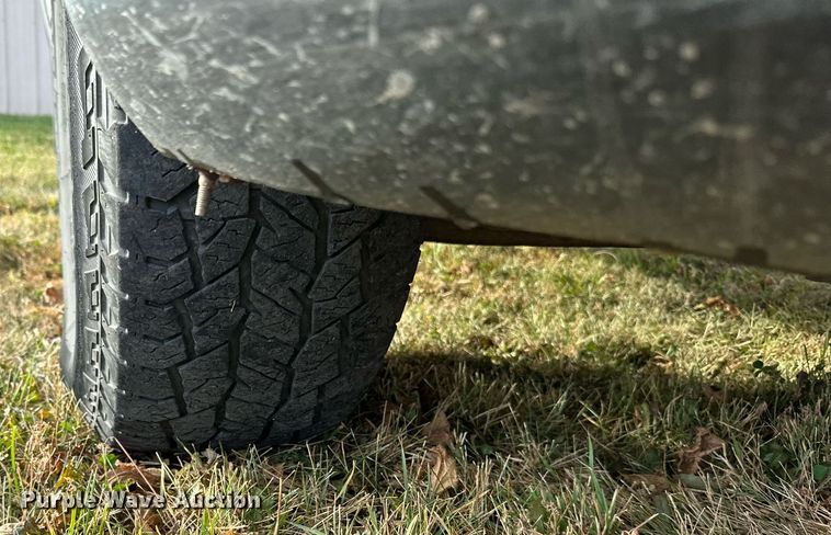 image for item EN2500 2013 Chevrolet  Silverado 1500 pickup truck