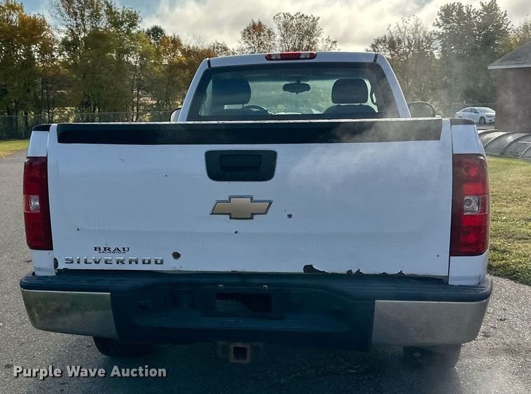 image for item EN2501 2009 Chevrolet  Silverado 1500 pickup truck