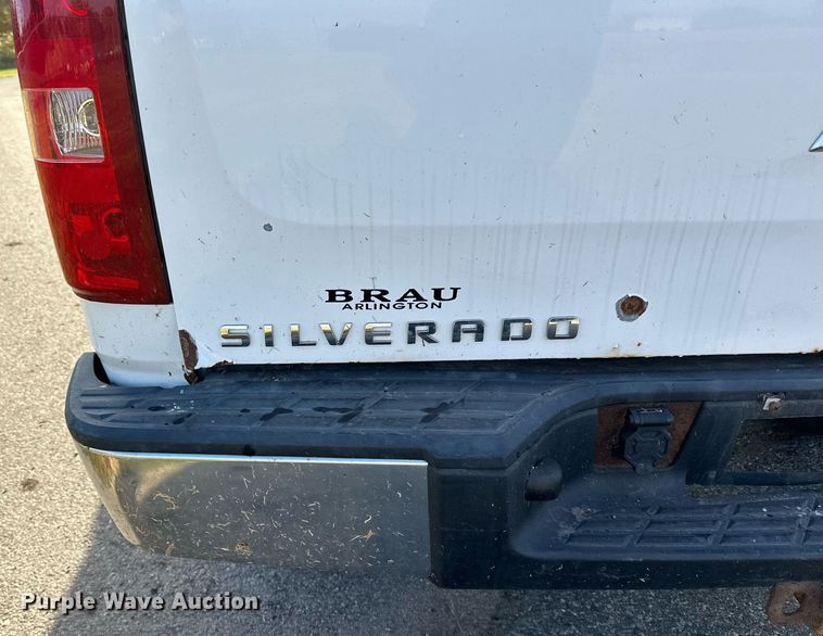 image for item EN2501 2009 Chevrolet  Silverado 1500 pickup truck