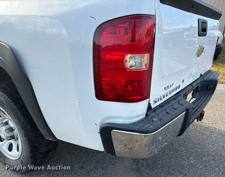 image for item EN2501 2009 Chevrolet  Silverado 1500 pickup truck