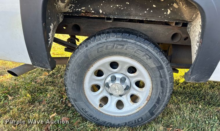 image for item EN2501 2009 Chevrolet  Silverado 1500 pickup truck