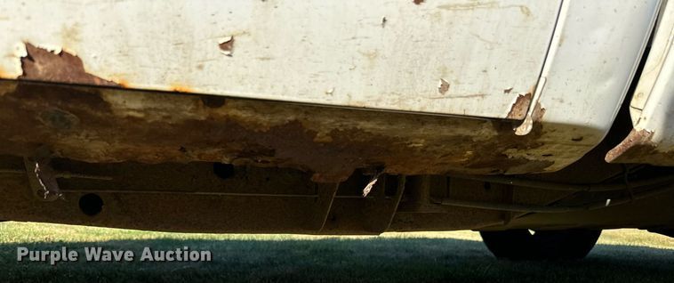 image for item EN2502 2011 Chevrolet  Silverado 1500 pickup truck