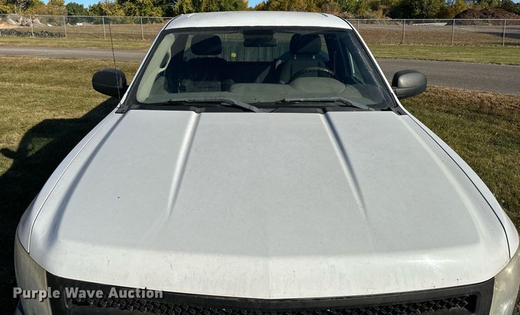 image for item EN2502 2011 Chevrolet  Silverado 1500 pickup truck