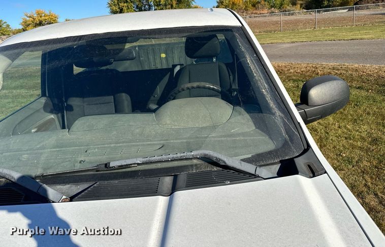 image for item EN2502 2011 Chevrolet  Silverado 1500 pickup truck