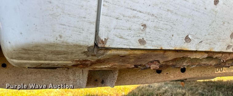 image for item EN2502 2011 Chevrolet  Silverado 1500 pickup truck