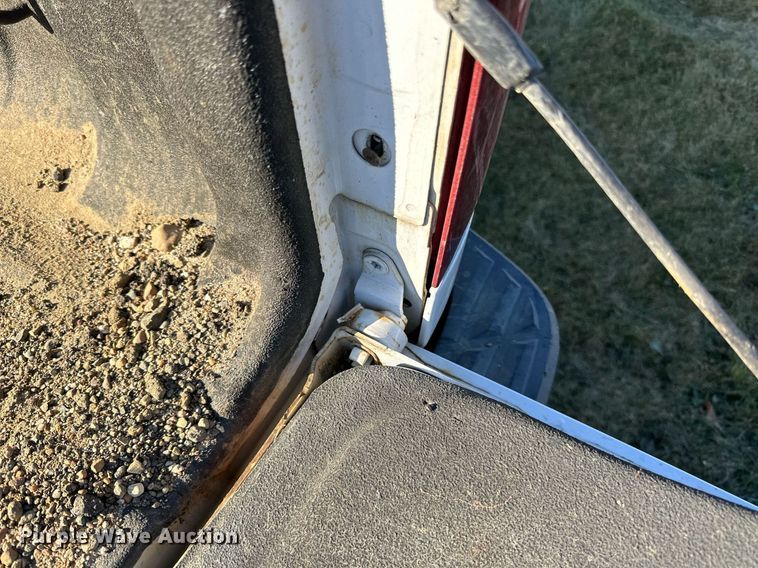 image for item EN2502 2011 Chevrolet  Silverado 1500 pickup truck