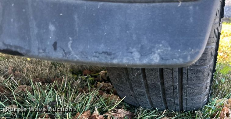 image for item EN2502 2011 Chevrolet  Silverado 1500 pickup truck