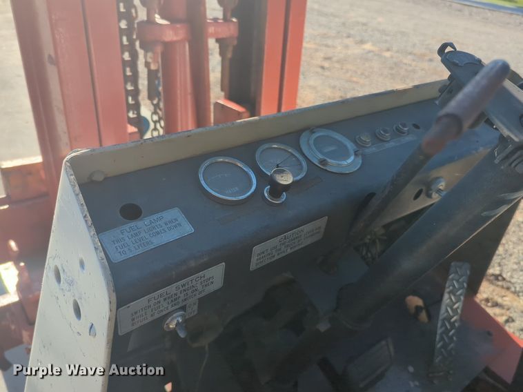 image for item EQ2009 Datsun forklift