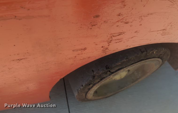 image for item EQ2009 Datsun forklift