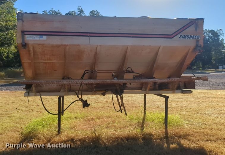 image for item EQ2210 Simonsen Q812SS spreader bed