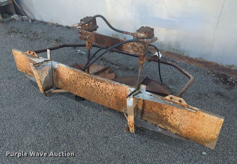 image for item EQ2210 Simonsen Q812SS spreader bed