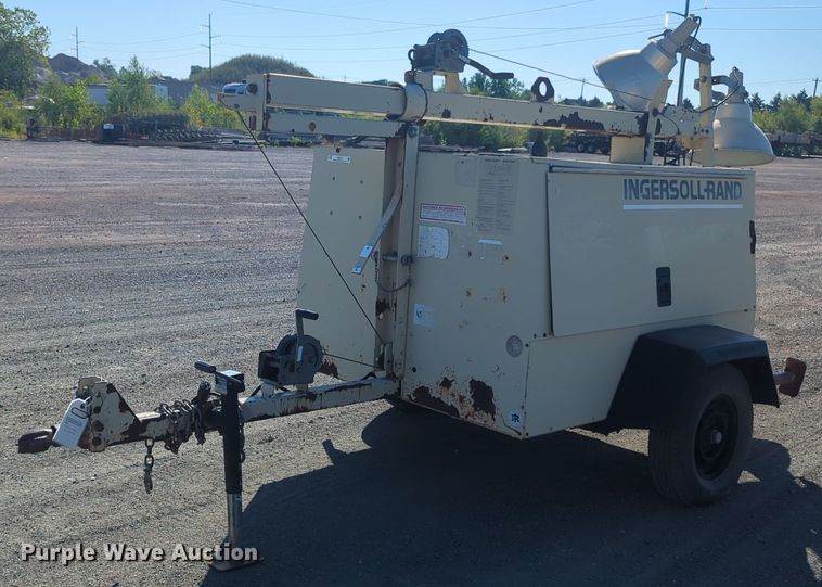 image for item EQ2277 1998 Ingersoll Rand  L64MH light plant