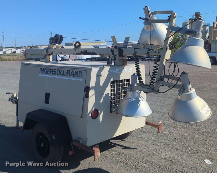 image for item EQ2277 1998 Ingersoll Rand  L64MH light plant