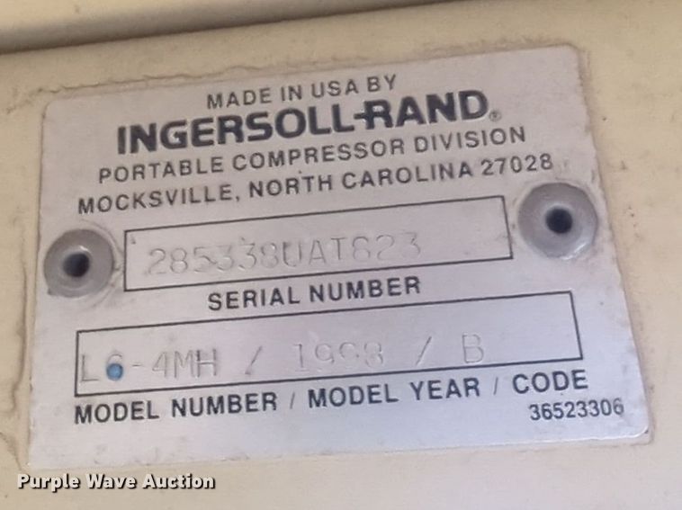 image for item EQ2277 1998 Ingersoll Rand  L64MH light plant