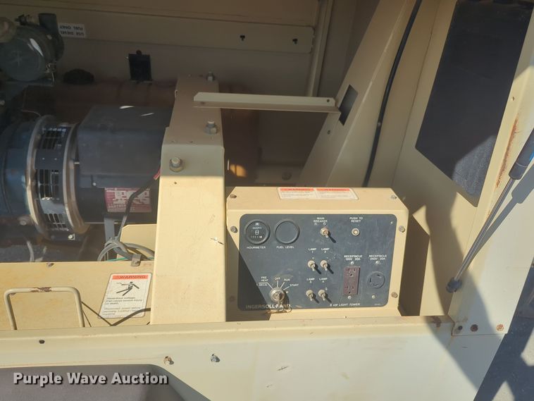 image for item EQ2277 1998 Ingersoll Rand  L64MH light plant