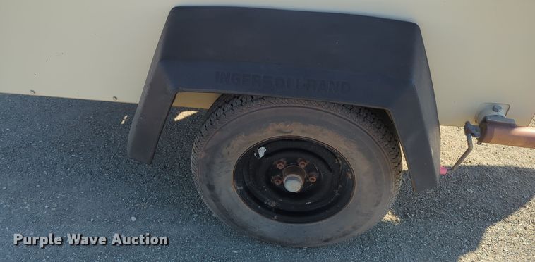 image for item EQ2277 1998 Ingersoll Rand  L64MH light plant