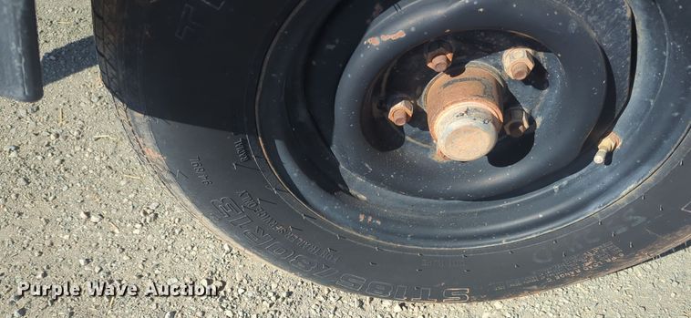 image for item EQ2277 1998 Ingersoll Rand  L64MH light plant