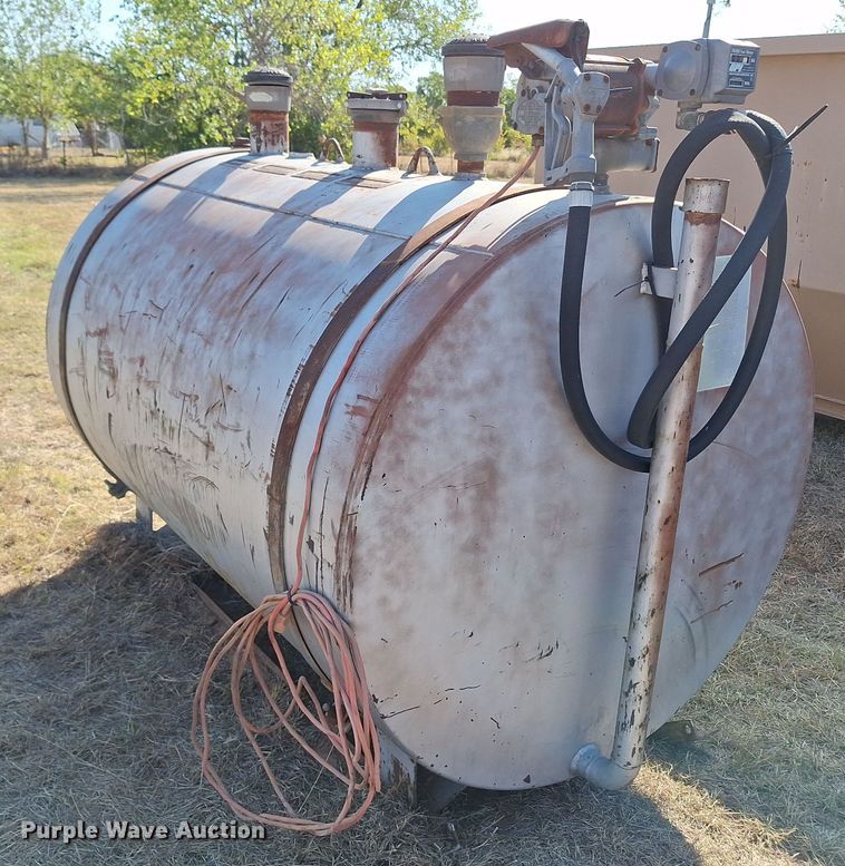 image for item EQ2326 Fuel tank 