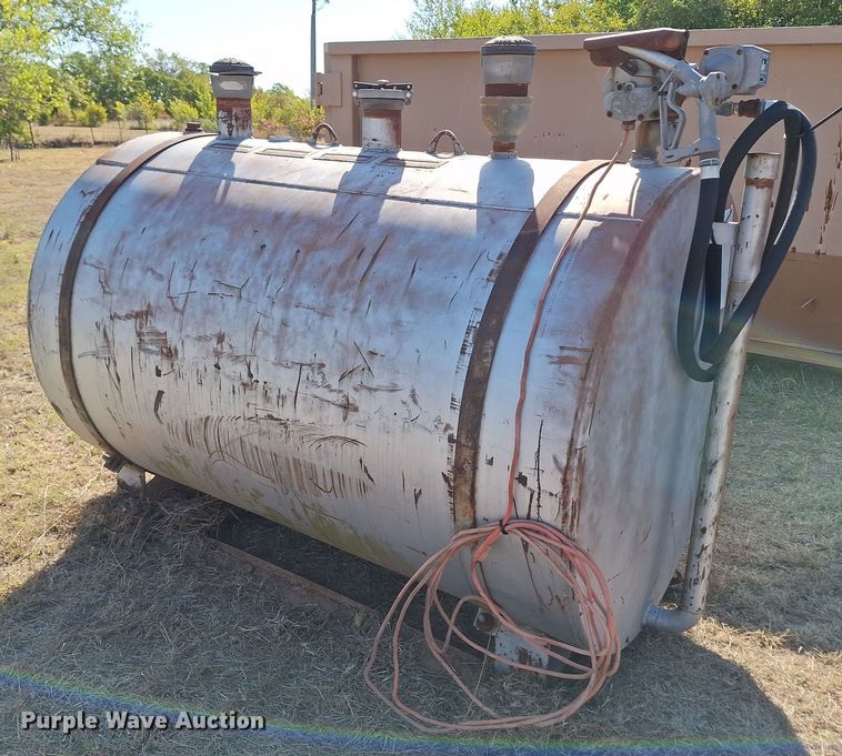 image for item EQ2326 Fuel tank 