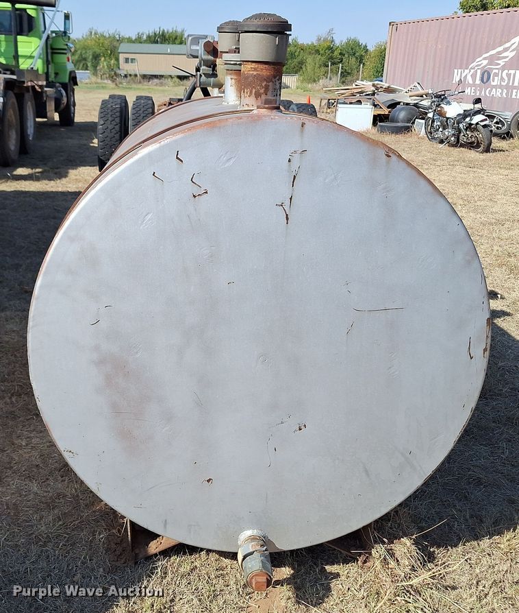 image for item EQ2326 Fuel tank 