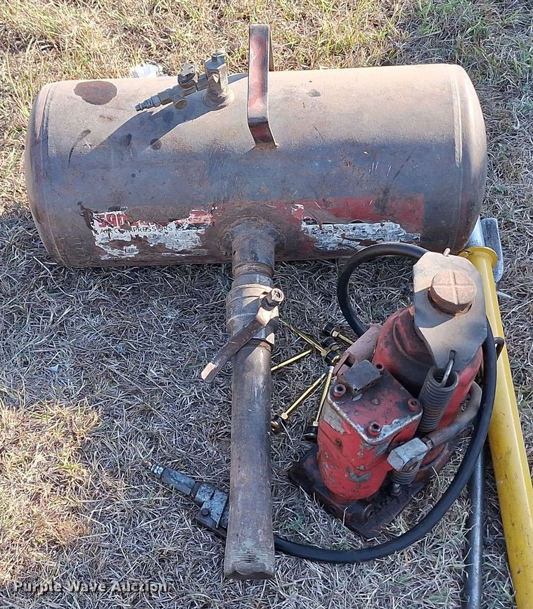 image for item EQ2328 Tools