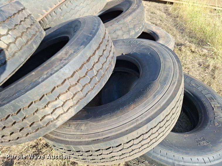 image for item EQ2329 Tires