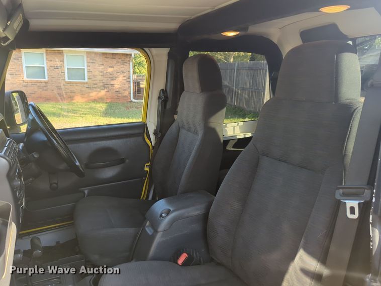 image for item EQ2346 2005 Jeep Wrangler SUV