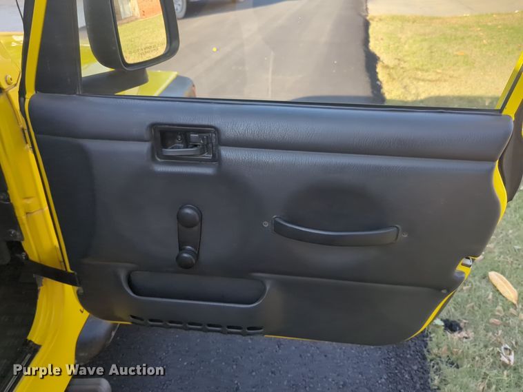 image for item EQ2346 2005 Jeep Wrangler SUV