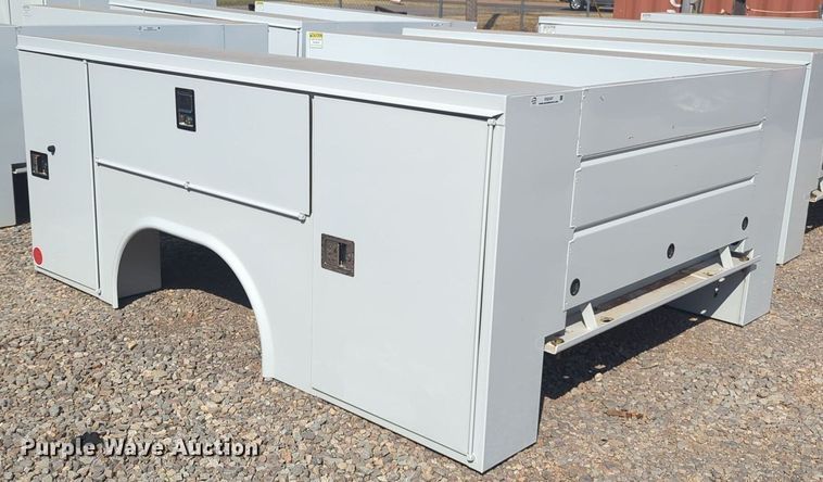 image for item EQ2347 Reading utility bed