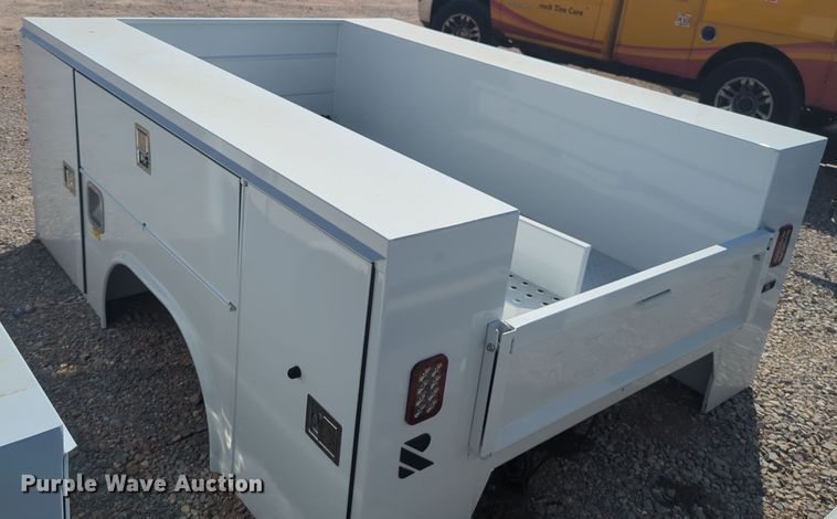 image for item EQ2347 Reading utility bed