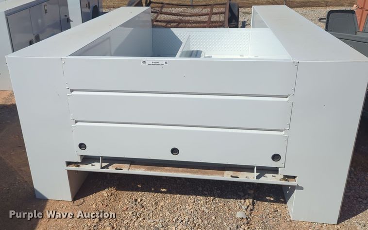 image for item EQ2349 Reading utility bed