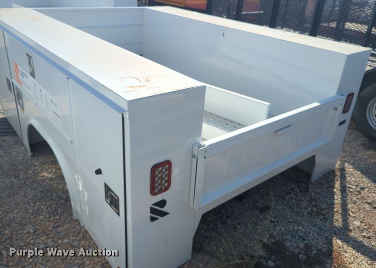 image for item EQ2351 Reading utility bed