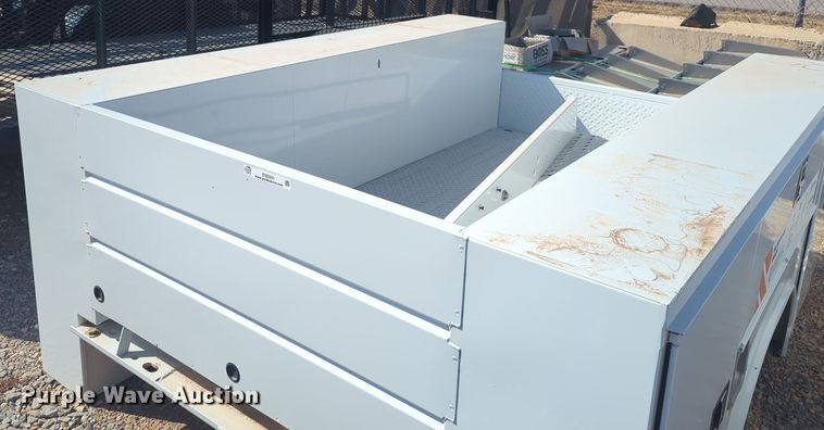 image for item EQ2351 Reading utility bed