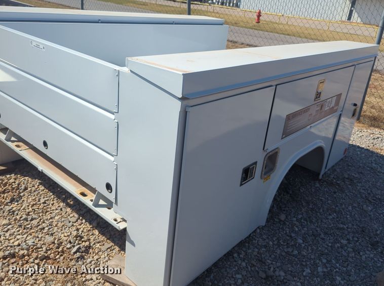 image for item EQ2352 Reading utility bed