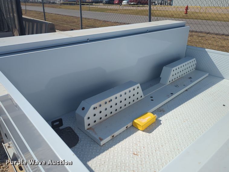 image for item EQ2352 Reading utility bed