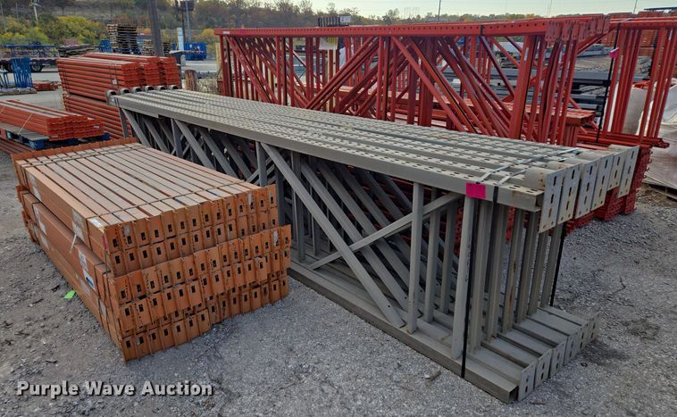 image for item EQ3537 T-Bolt  pallet racking 