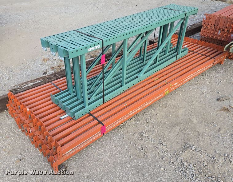 image for item EQ3541 Teardrop pallet racking 