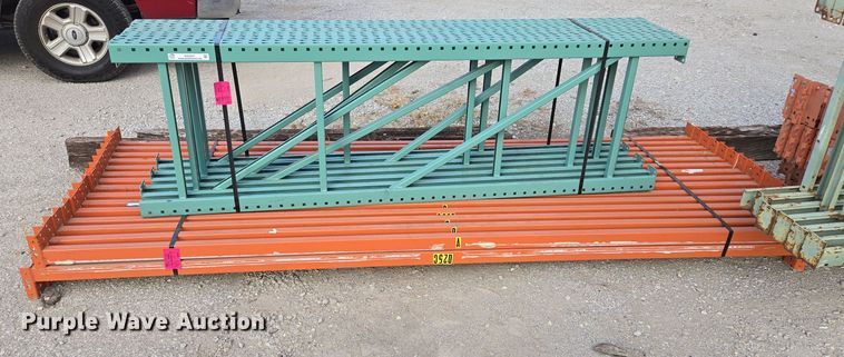 image for item EQ3541 Teardrop pallet racking 