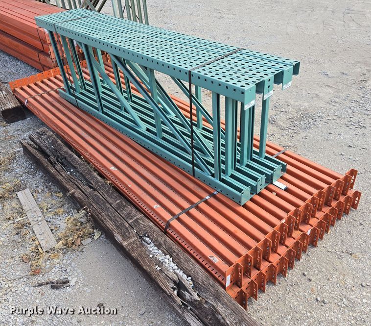 image for item EQ3541 Teardrop pallet racking 