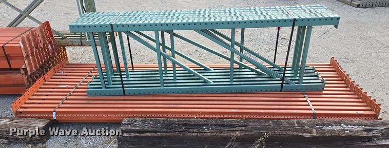 image for item EQ3541 Teardrop pallet racking 