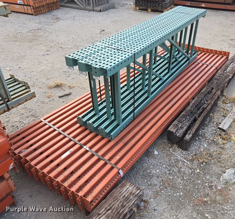 image for item EQ3541 Teardrop pallet racking 