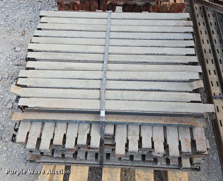 image for item EQ3543 Ridg-U-Rak pallet racking 