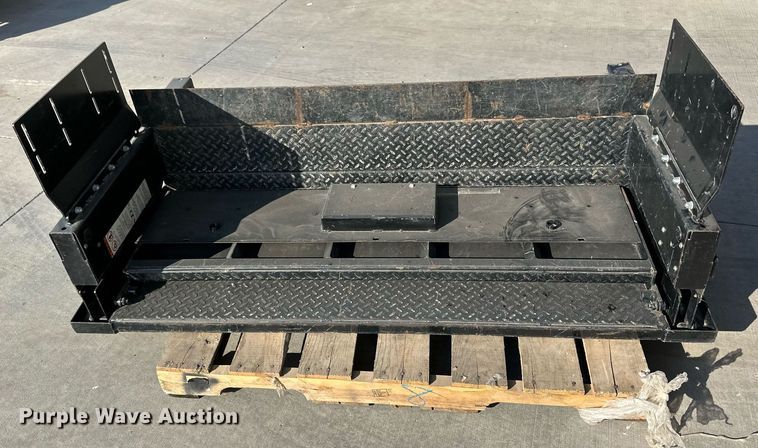 image for item ER8042 Tommy Gate end gate lift